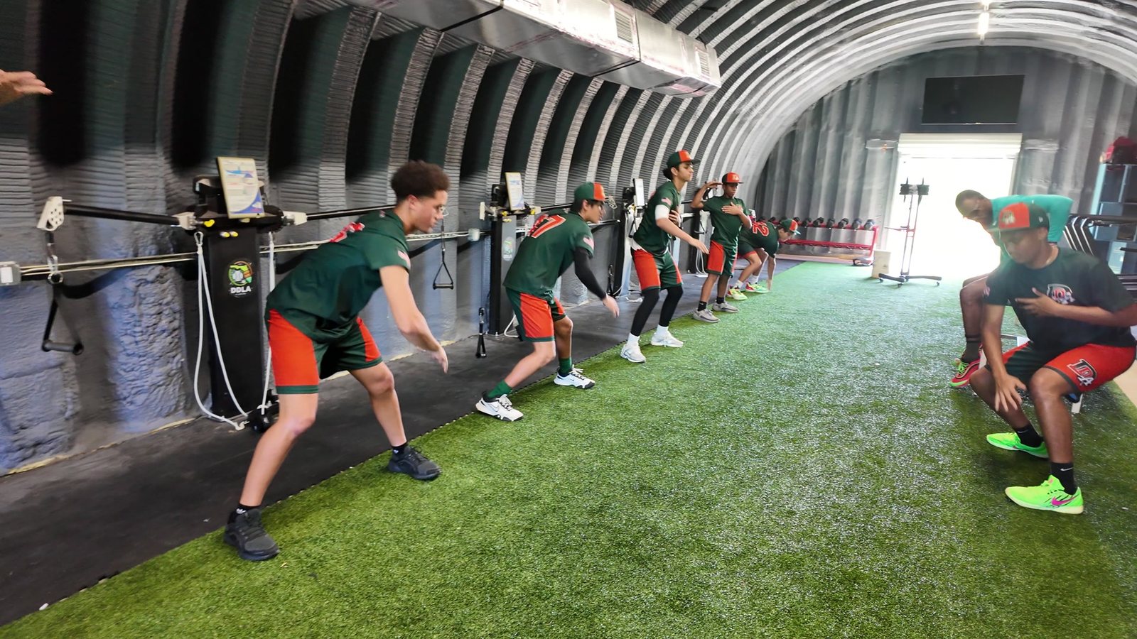 Arm-care warm-up in the DDLA training barn