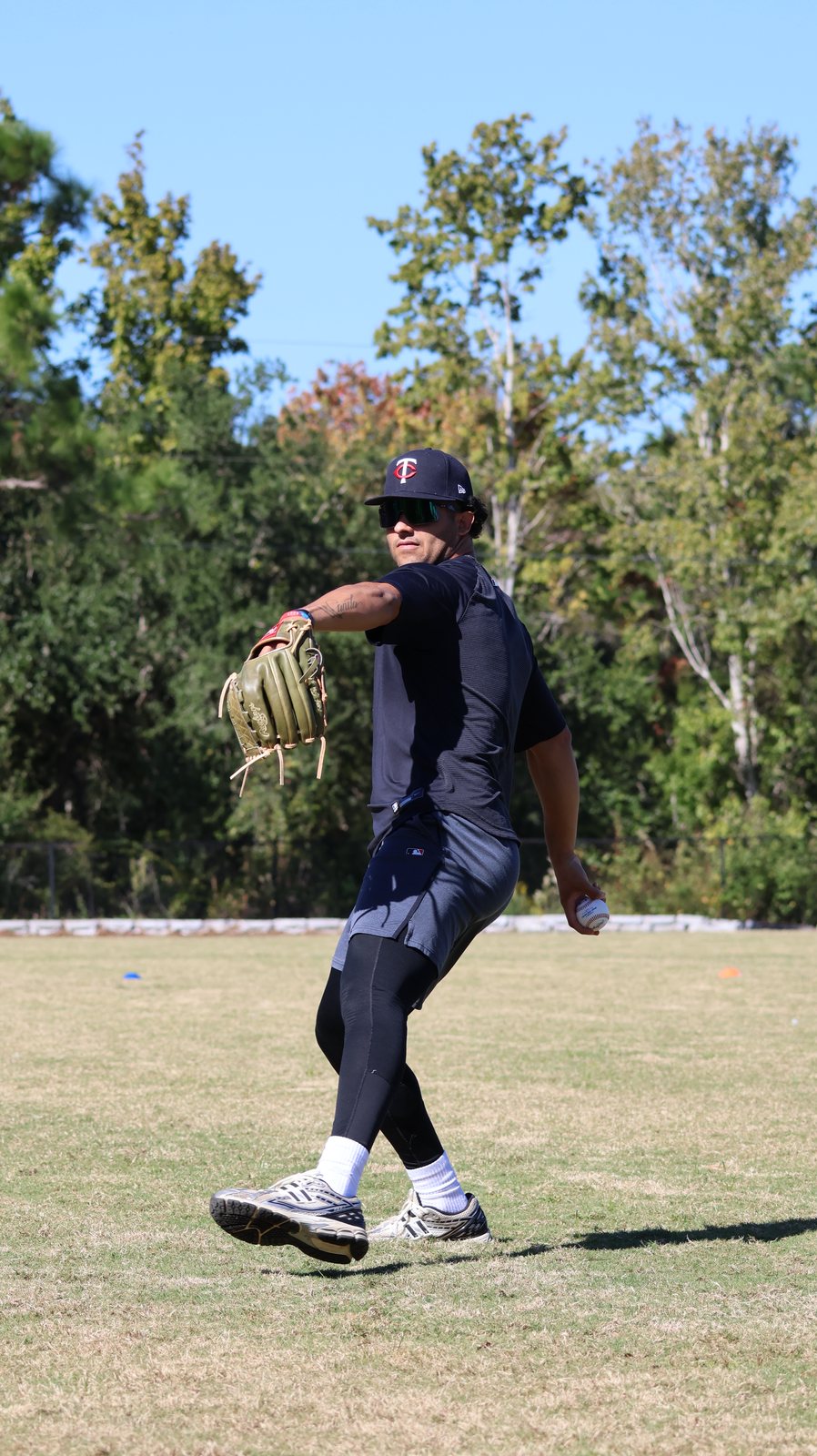 Charlee Soto throwing at DDLA