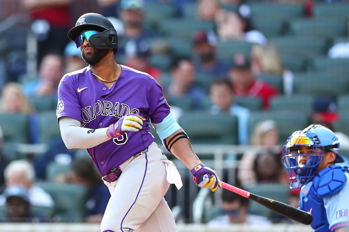 Willi Castro following through on a swing